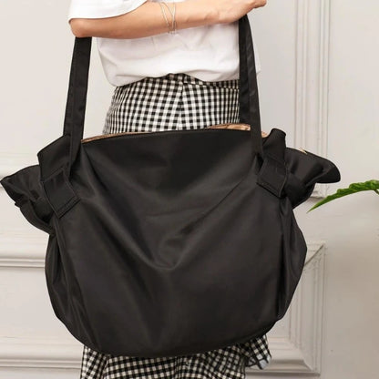CONVERTIBLE TOTE-TO-MAT BAG.